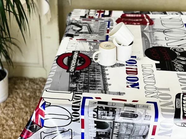 Vacker vaxduk som metervara med London-motiv