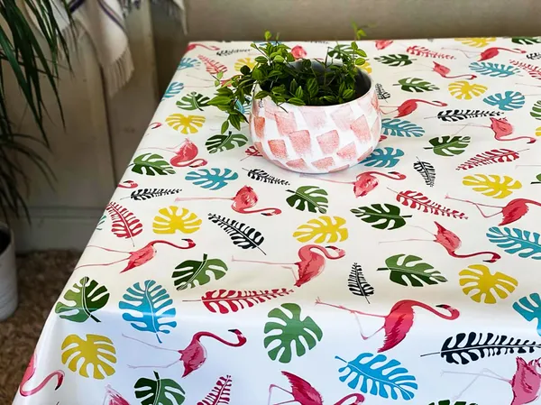 Klassisk vaxduk i metervara med flamingo