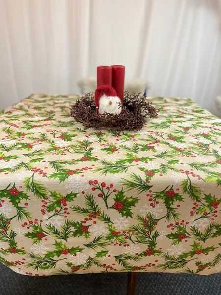 Rönnbär på linfärgad botten